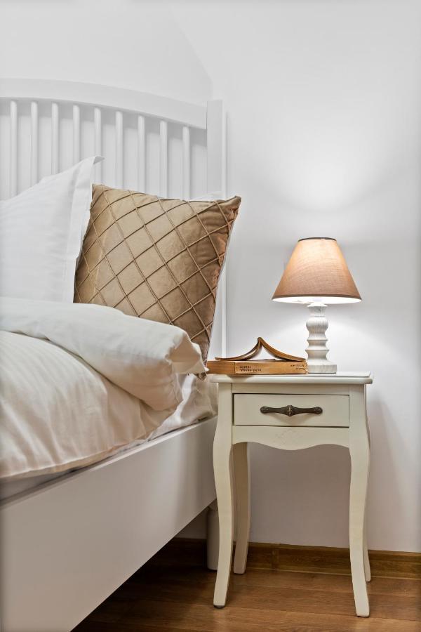 Sudului 303 By Mrg Apartments บูคาเรสต์ ภายนอก รูปภาพ