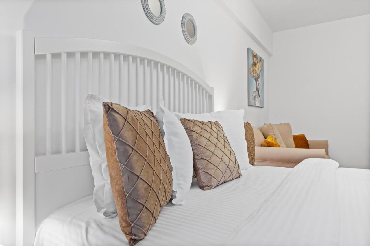Sudului 303 By Mrg Apartments บูคาเรสต์ ภายนอก รูปภาพ