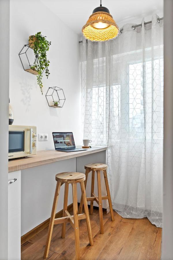 Sudului 303 By Mrg Apartments บูคาเรสต์ ภายนอก รูปภาพ